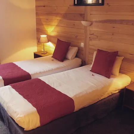 Hôtel de la Valentin 2*