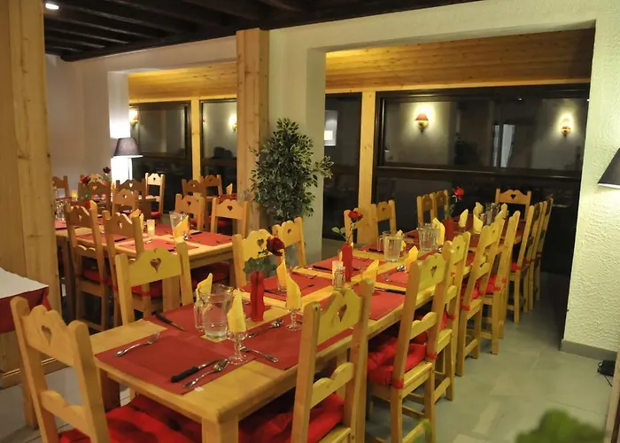 Hotel De La Valentin Szálloda 2*